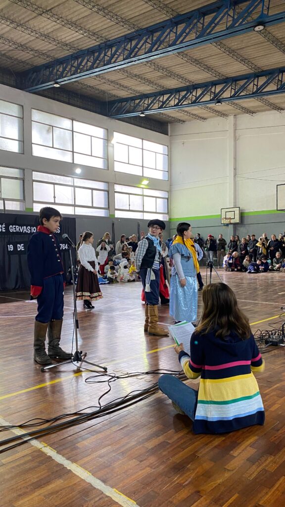 https://colegioatahualpa.edu.uy/wp-content/uploads/2025/06/WhatsApp-Image-2025-06-25-at-4.27.42-PM-576x1024.jpeg